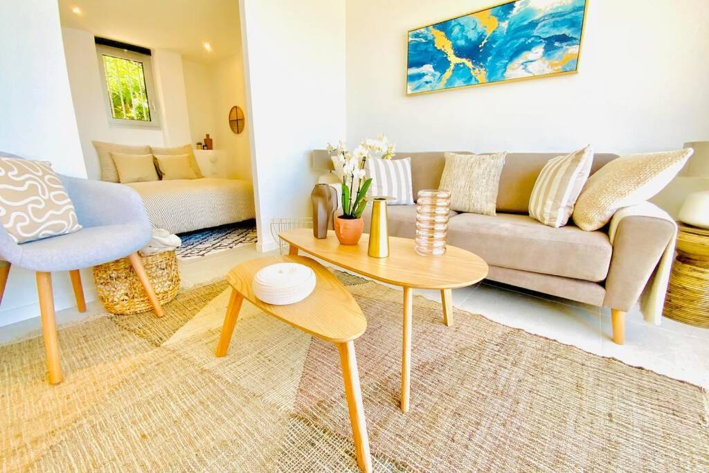 Antheor - vue exceptionnelle - refait à neuf 4 couchages Apartamento Saint-Raphaël Exterior foto